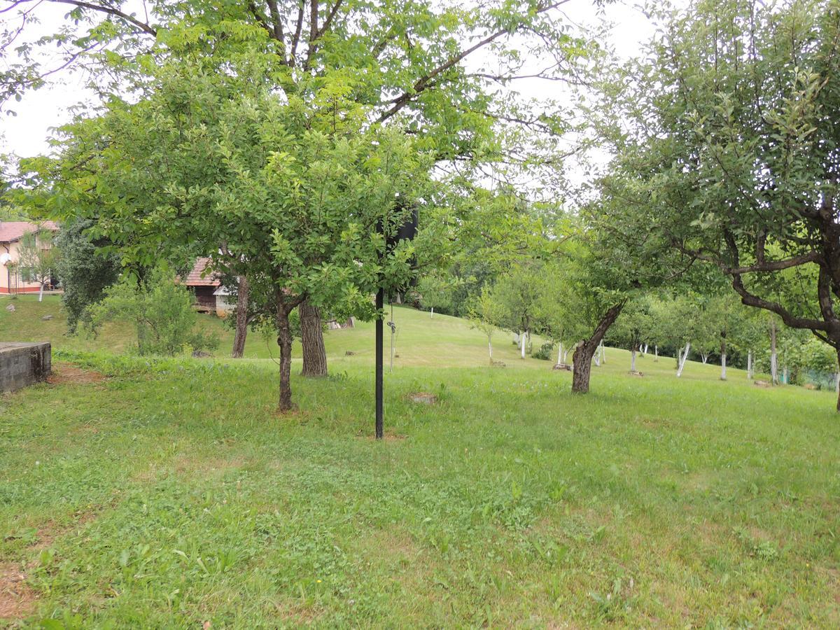 Green Eden Gornji Zvecaj ภายนอก รูปภาพ